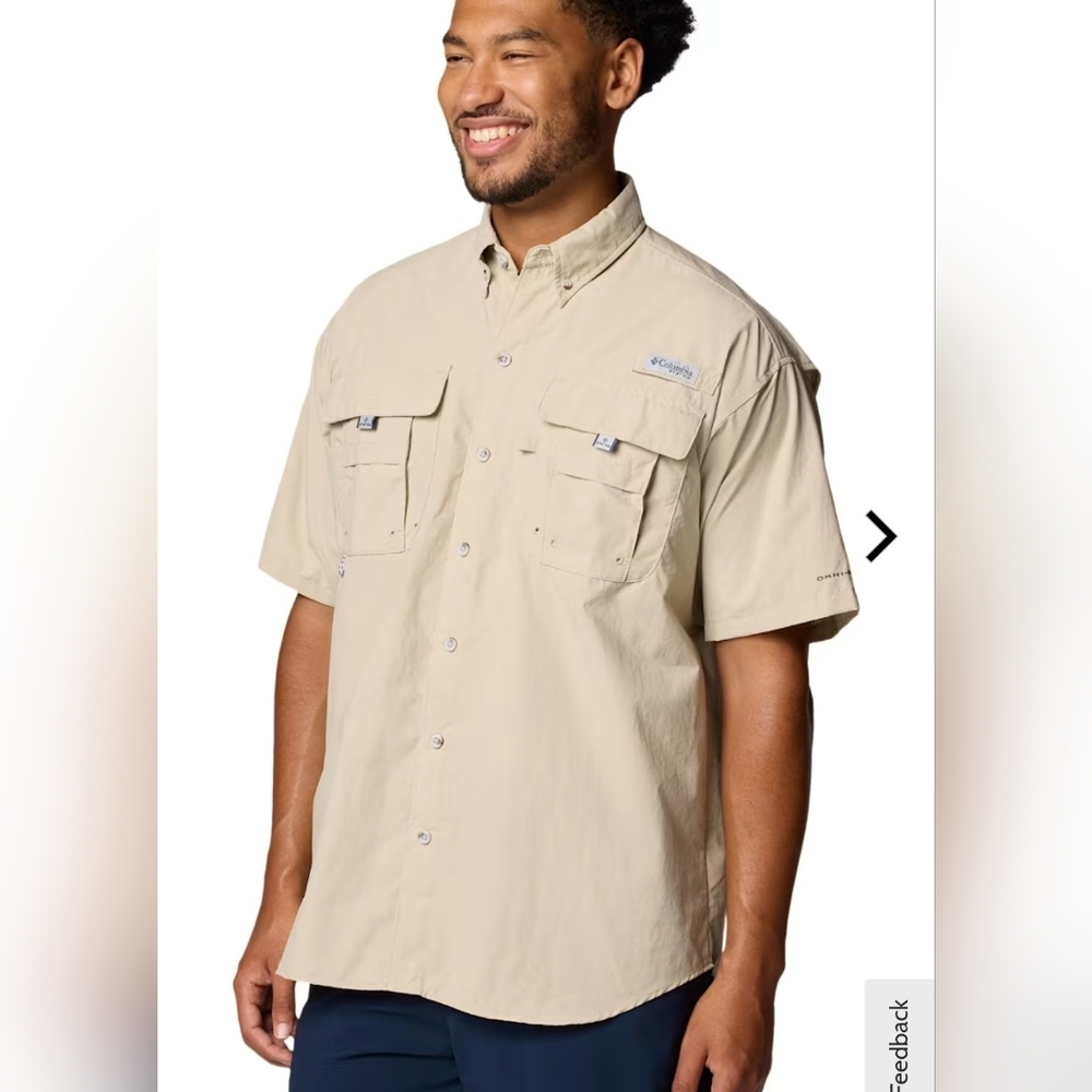 Columbia Men's Beige Short Sleeve Button Down Shirt Sz M